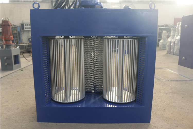 粉碎格(gé)柵機的主要特點